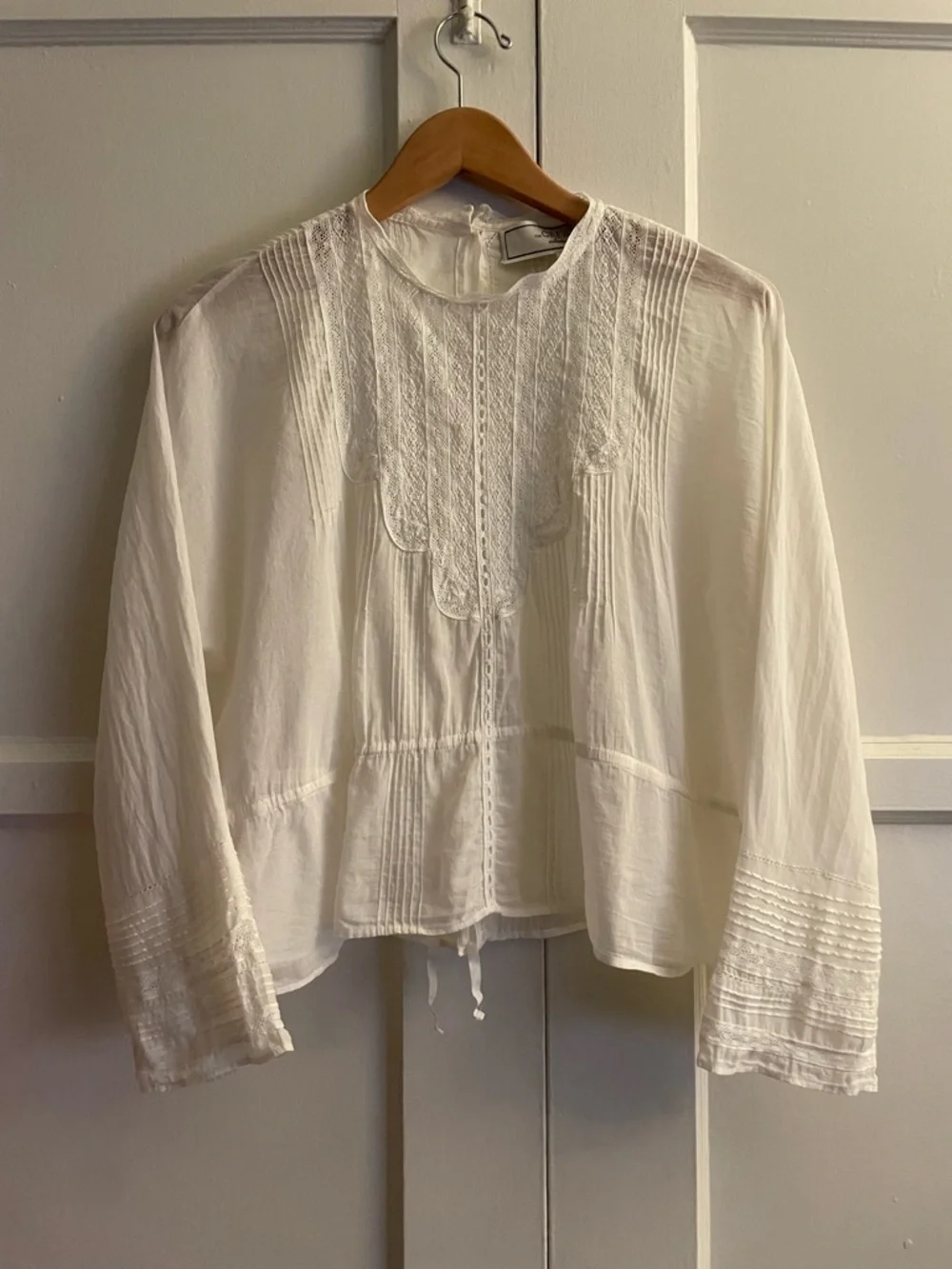 THE GREAT. The Victorian Top - Picture 7 of 10